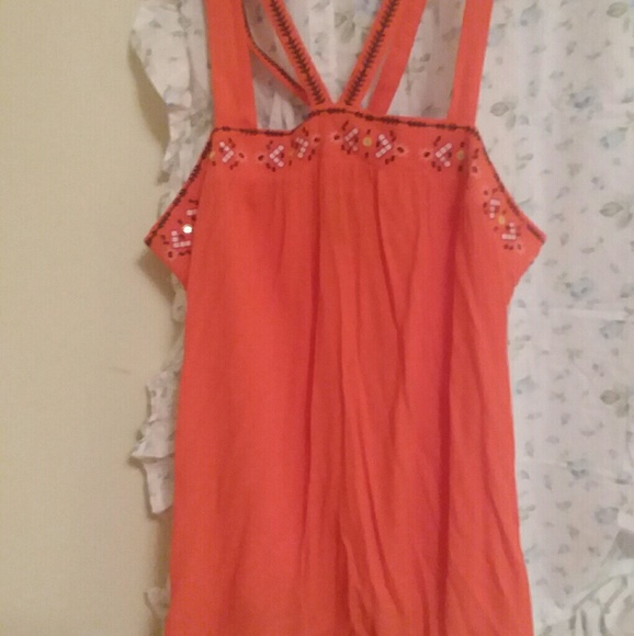 Top - Picture 2 of 3